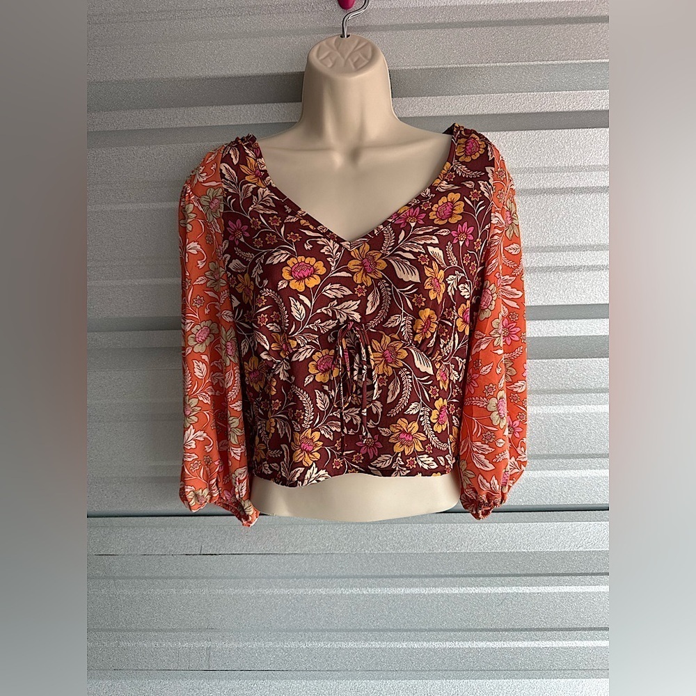SIENNA SKY Floral Color Block Cropped Blouse Size Large